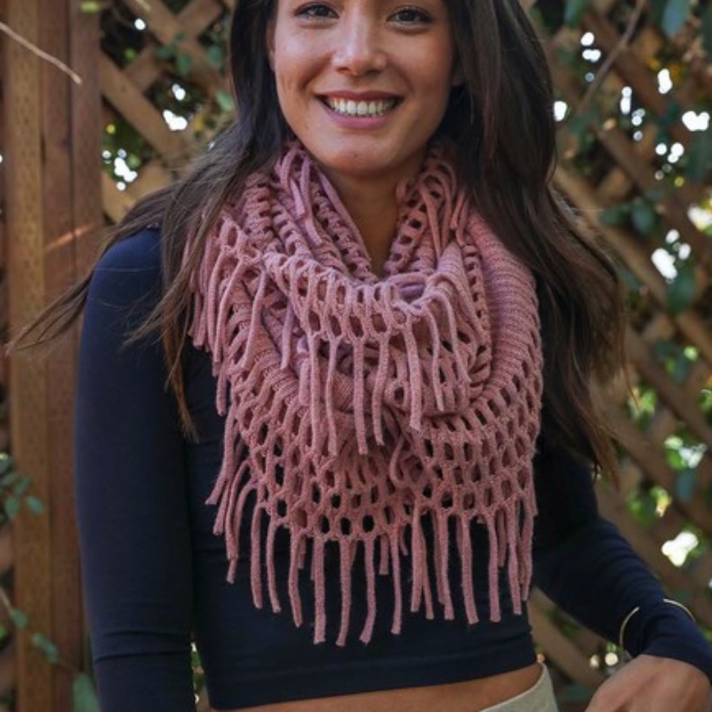 Cozy Tassel Fringe Knit Chenille Infinity Scarf